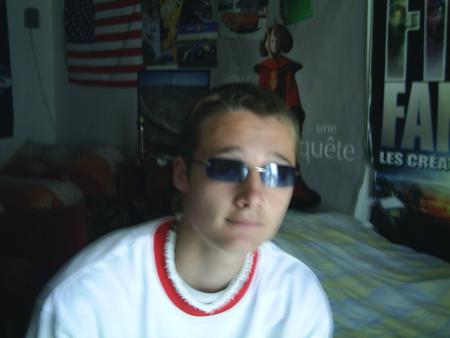 lui c'est un goss bo et oui c mn grand frere